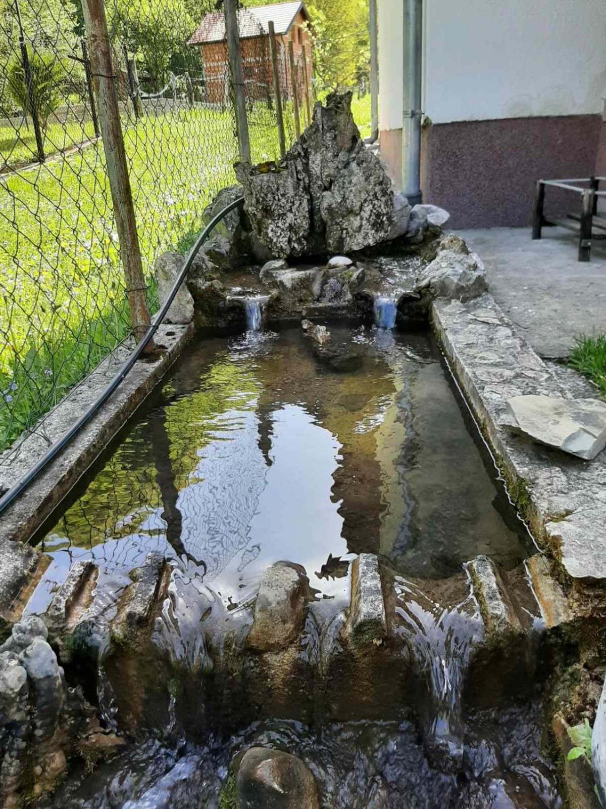 Domacinstvo Ubovic Semesterbostad Sipovo